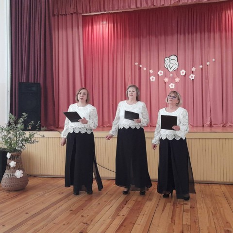 vok.ans. "Kaprīze"pasākums "Saules mirkļi dāvājot"